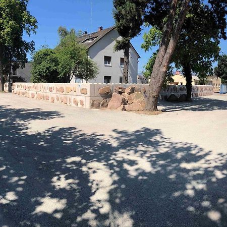 Ullis Pension Fuer Monteure & Handwerker Malsch  Exterior foto