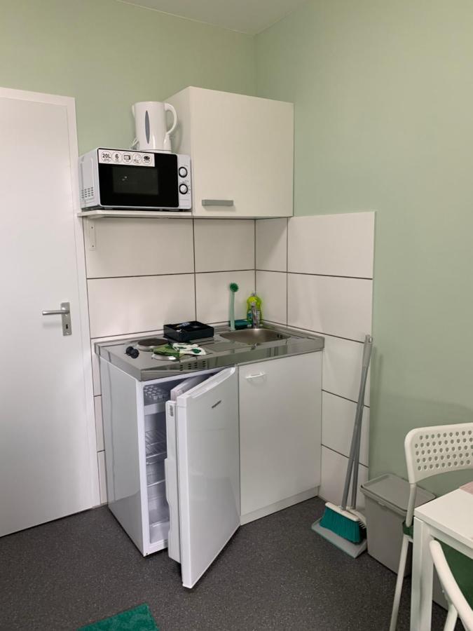 Ullis Pension Fuer Monteure & Handwerker Malsch  Exterior foto