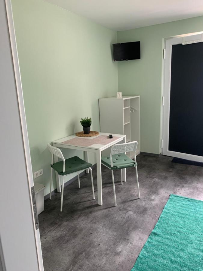 Ullis Pension Fuer Monteure & Handwerker Malsch  Exterior foto