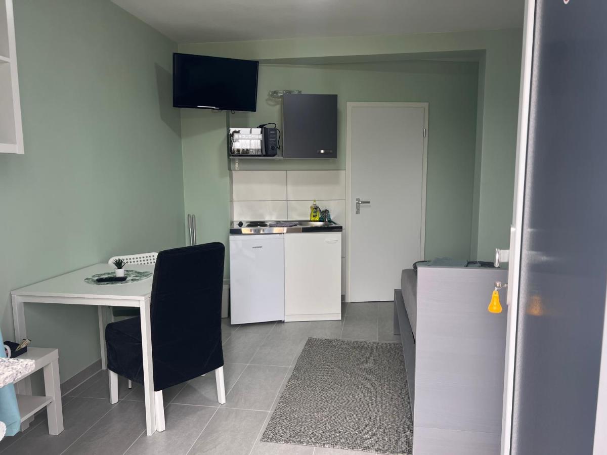 Ullis Pension Fuer Monteure & Handwerker Malsch  Exterior foto