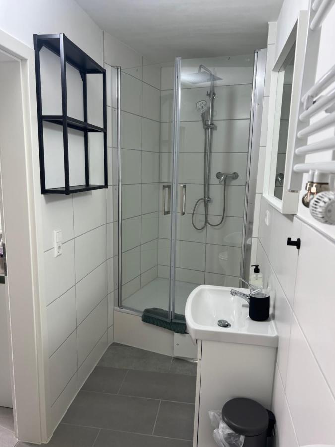 Ullis Pension Fuer Monteure & Handwerker Malsch  Exterior foto